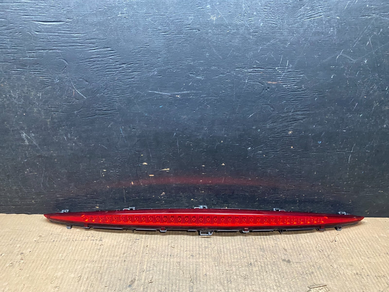 2004-2009 Cadillac Srx Third 3rd Rear Brake Lamp LED Center Tail Light N3061 DG0