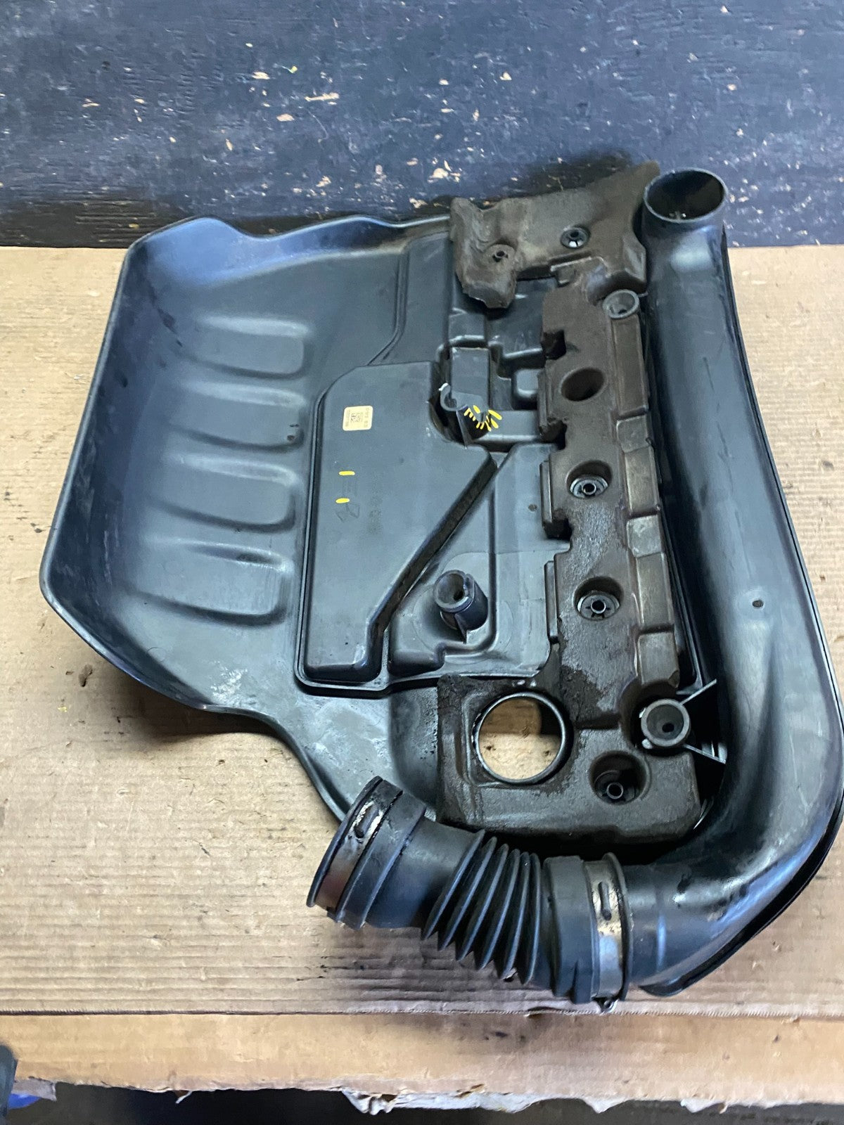 2013 to 2016 Dodge Dart 2.0L Engine Motor Cover Shield S3579 DG7