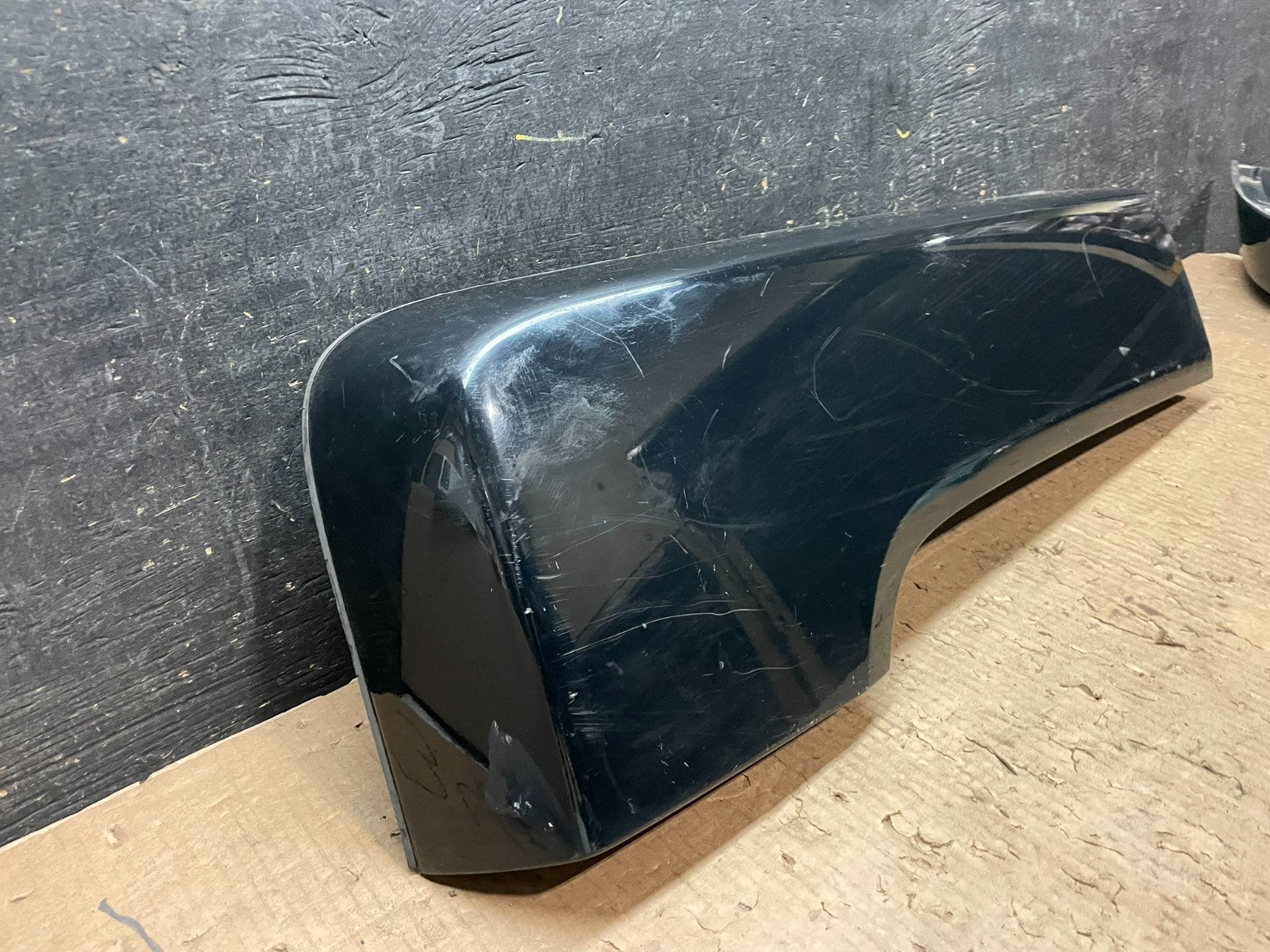 2006 to 2010 Hummer H3 Rear Right Flare Door Molding Trim OEM Y6717 DG2