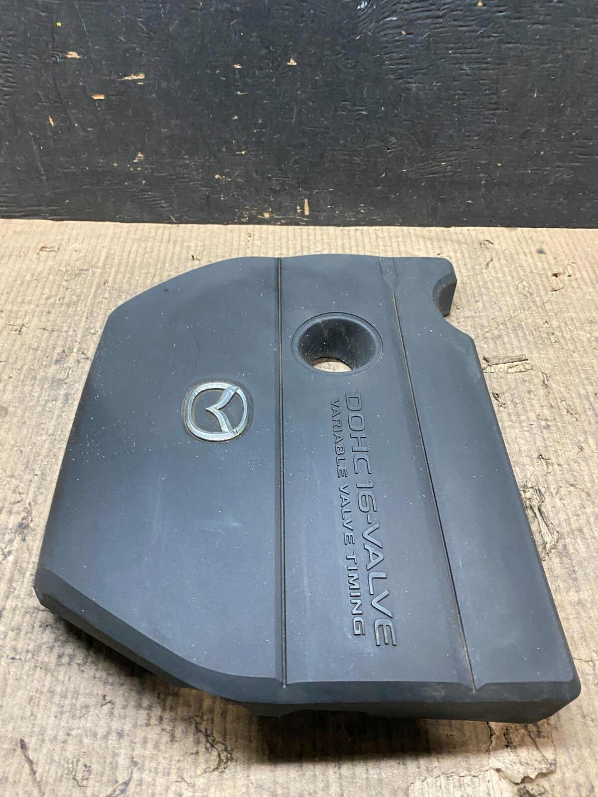2004 to 2009 Mazda 3 DOHC 16 VALVE Engine Shield Top Cover N3155 PS2
