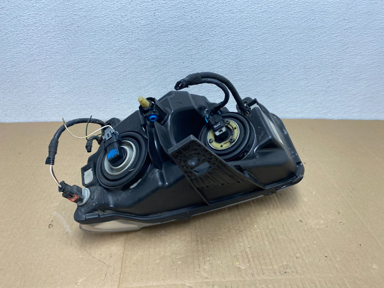 2011-2013 Jeep Grand Cherokee Right Passenger Halogen Headlight AB8152 DW5