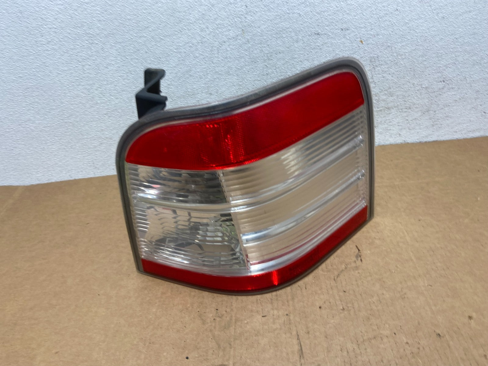 2008-2009 Ford Taurus X Right Passenger RH Side Tail Light AD6005 DG0