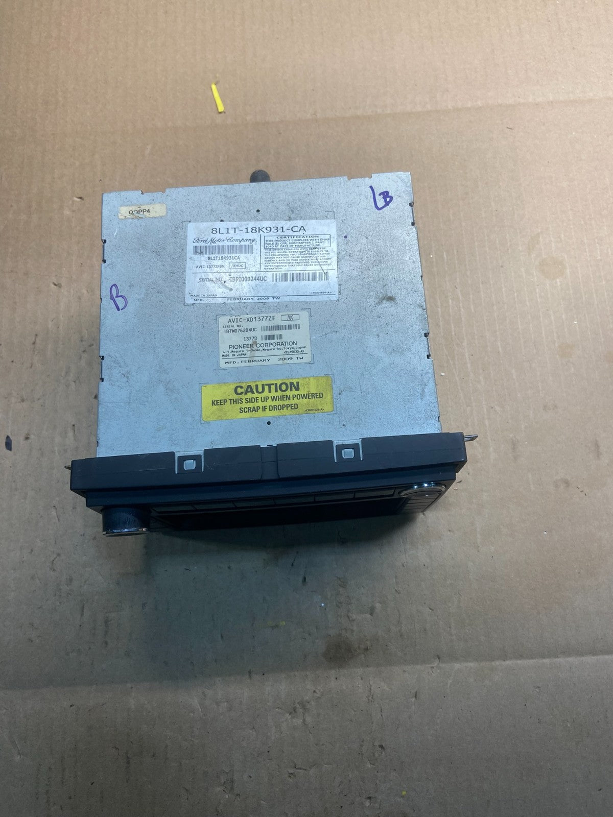 2008 - 2009 Ford Expedition Explorer Radio CD Player Screen Display OEM y7595 DG4