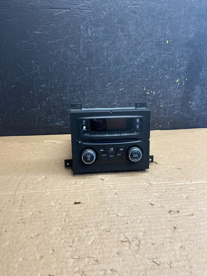 2013-2014 Dodge Dart Radio Player Stereo Audio Receiver Control Panel AF2677 DG0