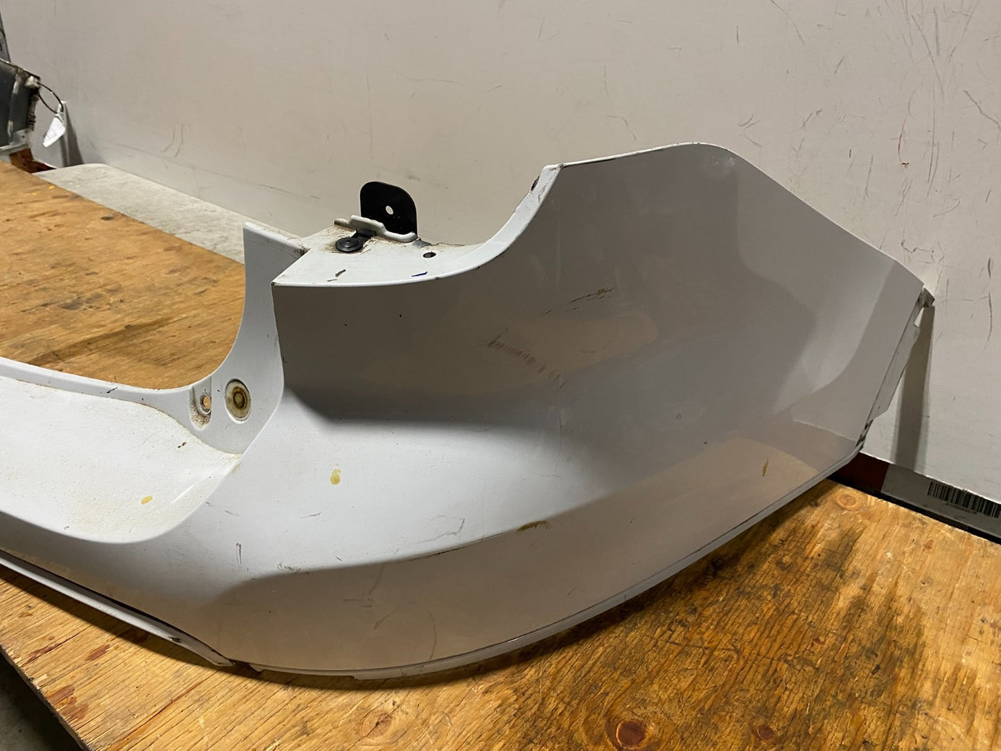 2011 to 2015 Ford Explorer Rear Upper Bumper Cover Q94712