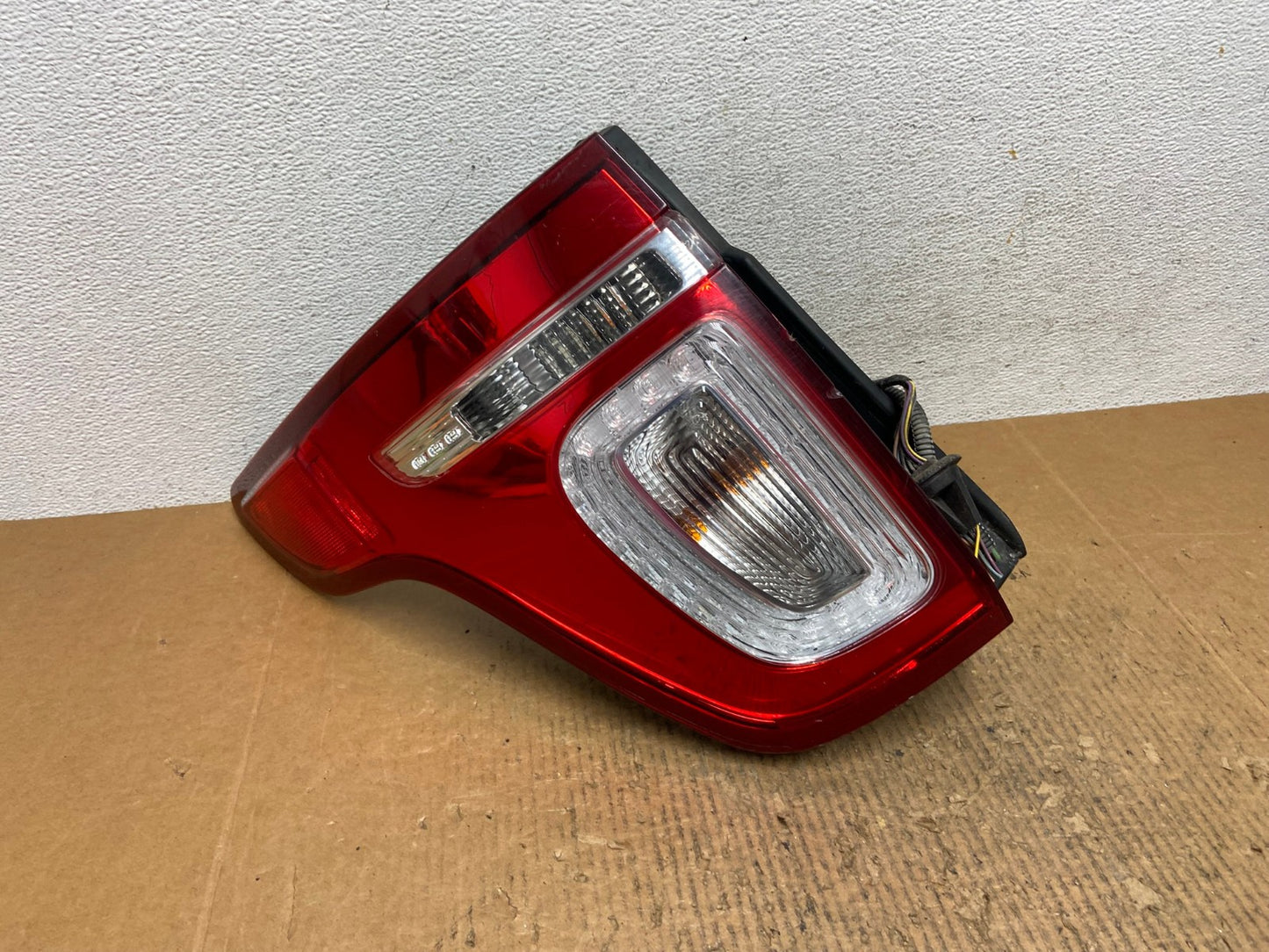 2011 2012 2013 2014 2015 Ford Explorer Left Driver LH Side Tail light AE2700 LK0