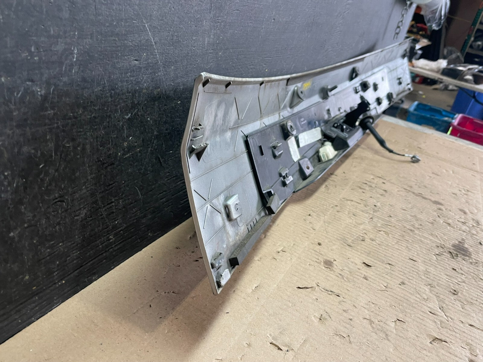 2011-2018 Dodge Grand Caravan Rear Tail Gate Trim Molding Panel M6053 DG10
