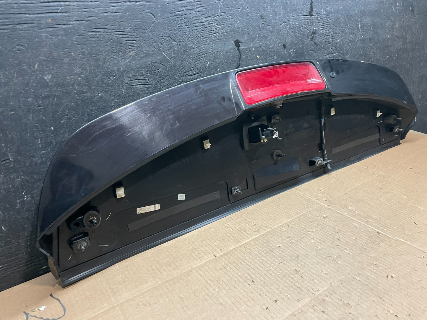2004 to 2010 BMW X3 Trunk Hatch LID Spoiler Wing 3400384 Y1772 DG8