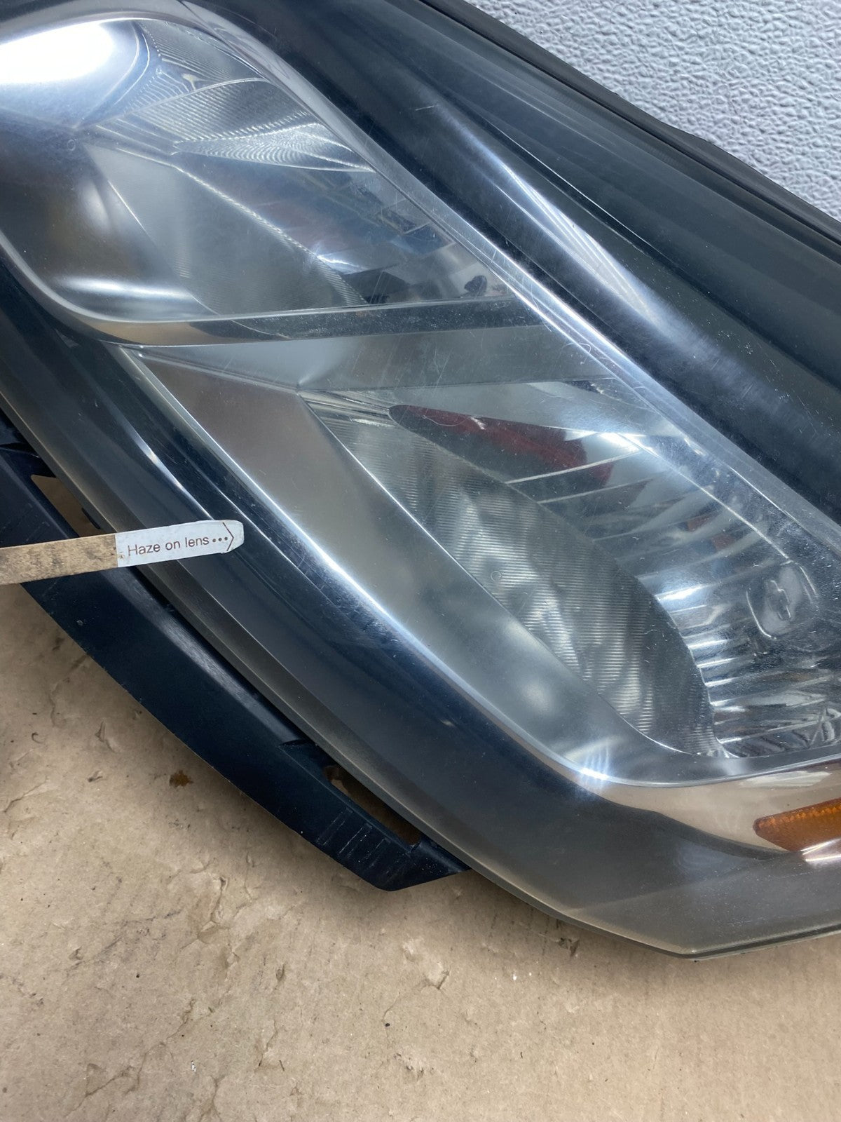2013-2017 Chevrolet Traverse Left Driver LH Side Headlight Halogen AG5799 DW5