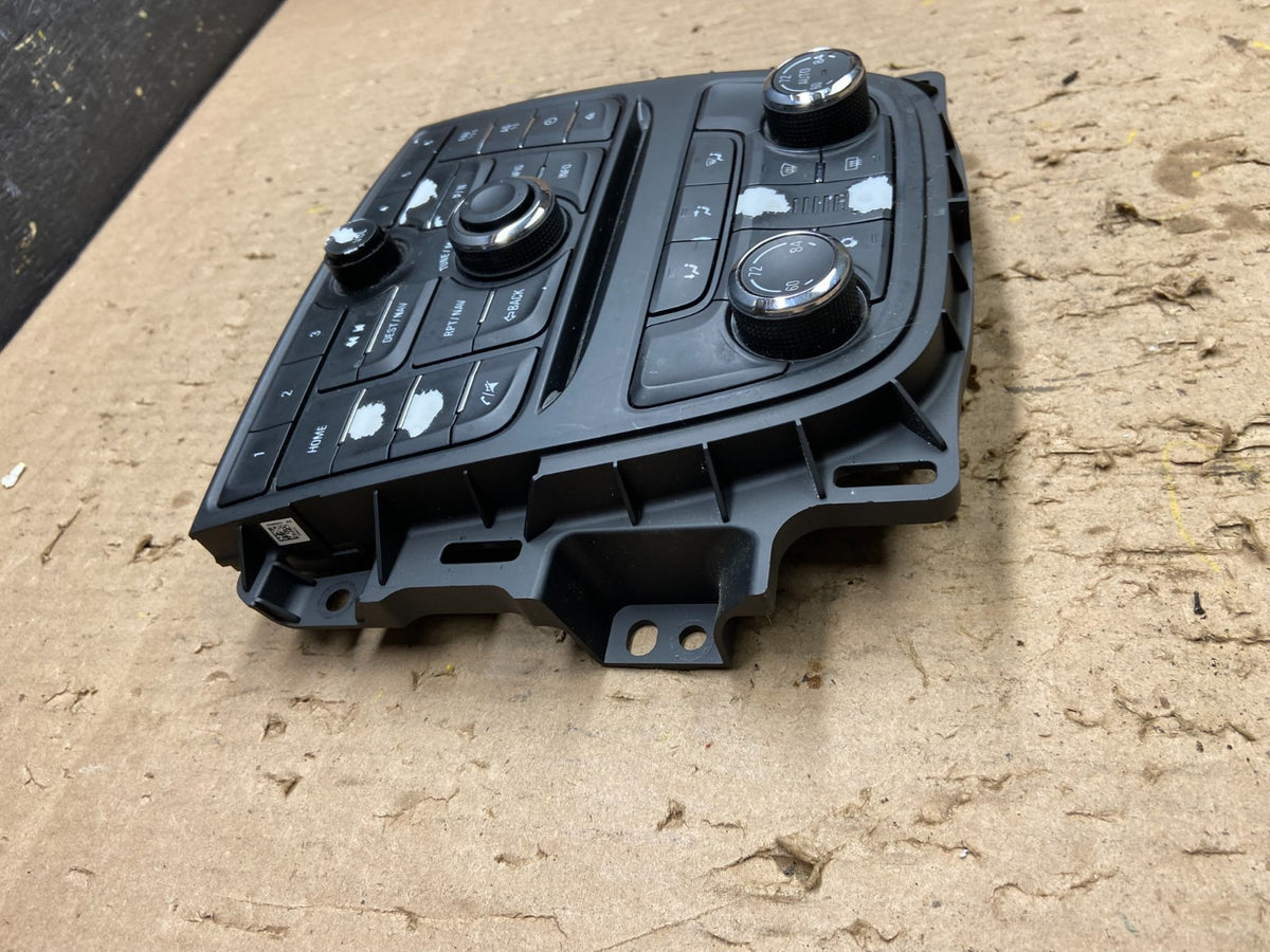 2012 - 2016 Buick Verano Radio Climate Control Unit Heater Ac Temp T8384 DG2