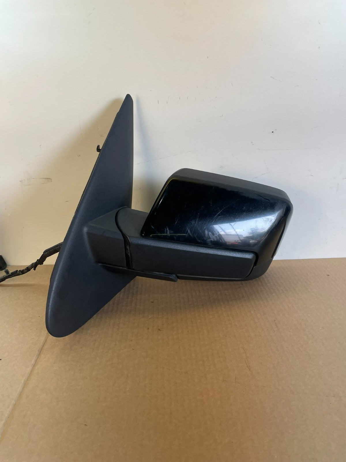 2007-2011 Ford Expedition Left Driver View Door Mirror AG2679 MS0