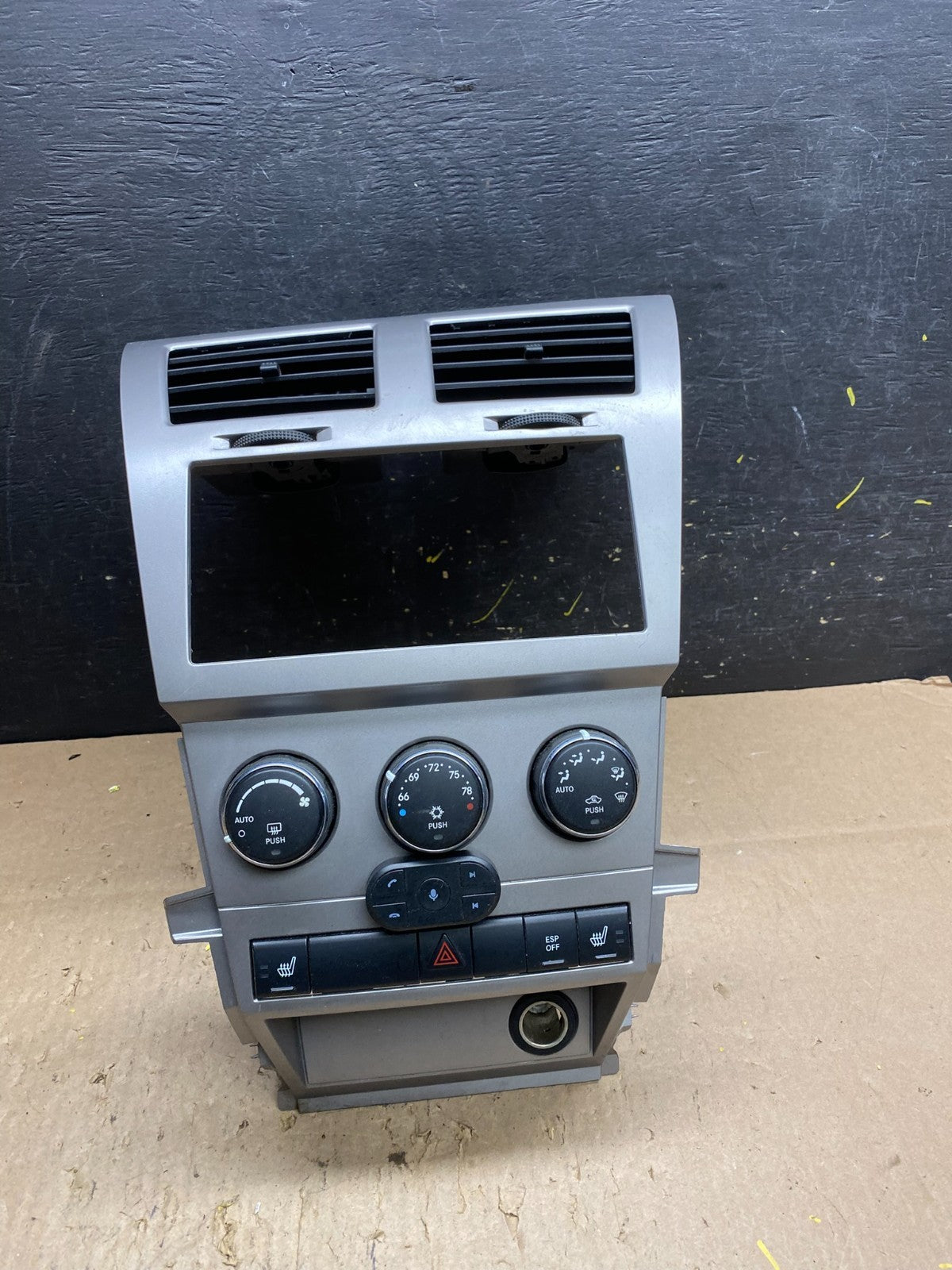 2008 2010 Dodge Avenger Center Dash A/C AC Climate Control Bezel Trim T5920 DG0