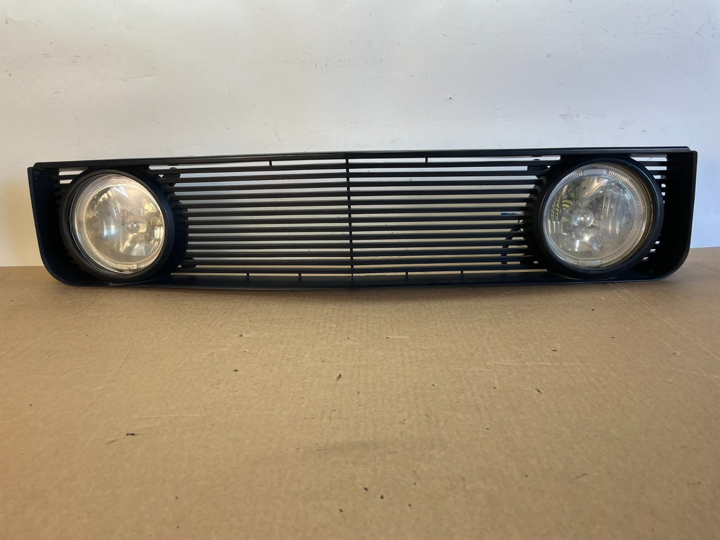 2005 - 2009 Ford Mustang Front Upper Grille Grill AG29180