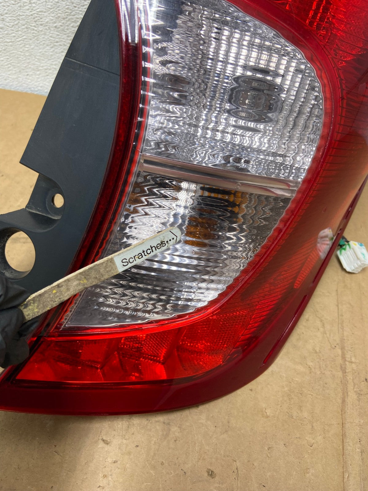 2014 - 2019 Nissan Versa Note Hatchback Right Passenger Tail Light AC8626 LK3