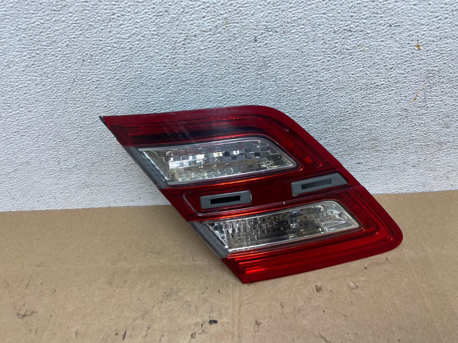 2013 to 2018 Ford Taurus Left Driver Lh Side Tail Light Inner AE6163 LK0