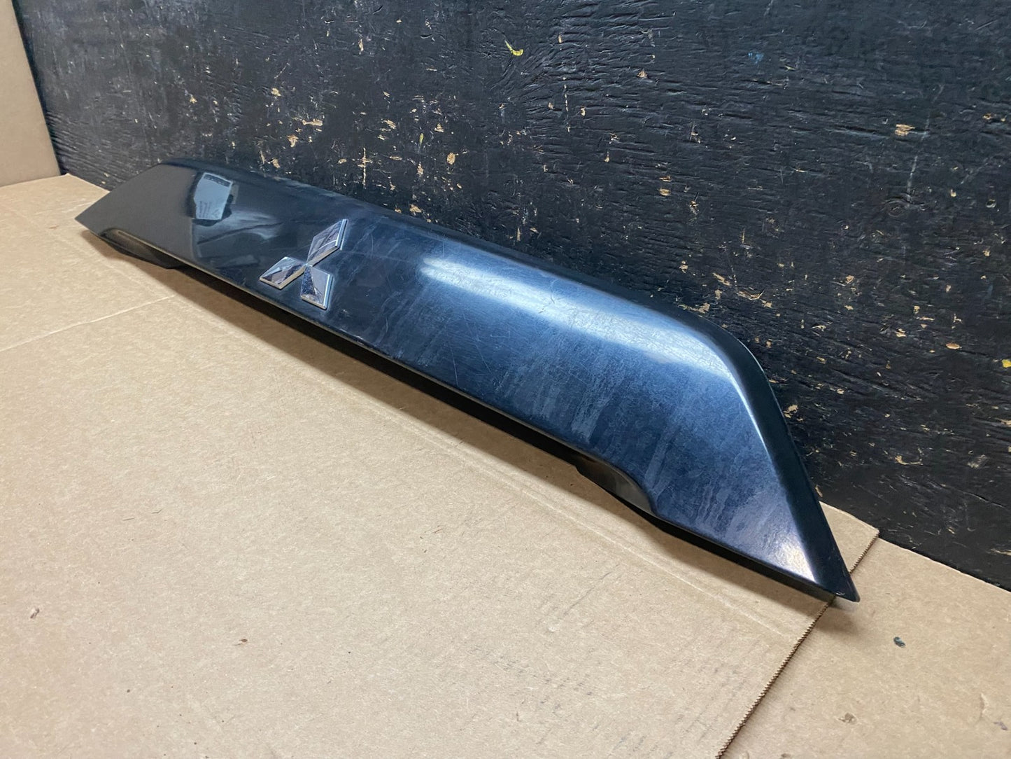 2007 to 2013 Mitsubishi Outlander Rear Hatch Tailgate Trim Molding OEM Y9269 DG1