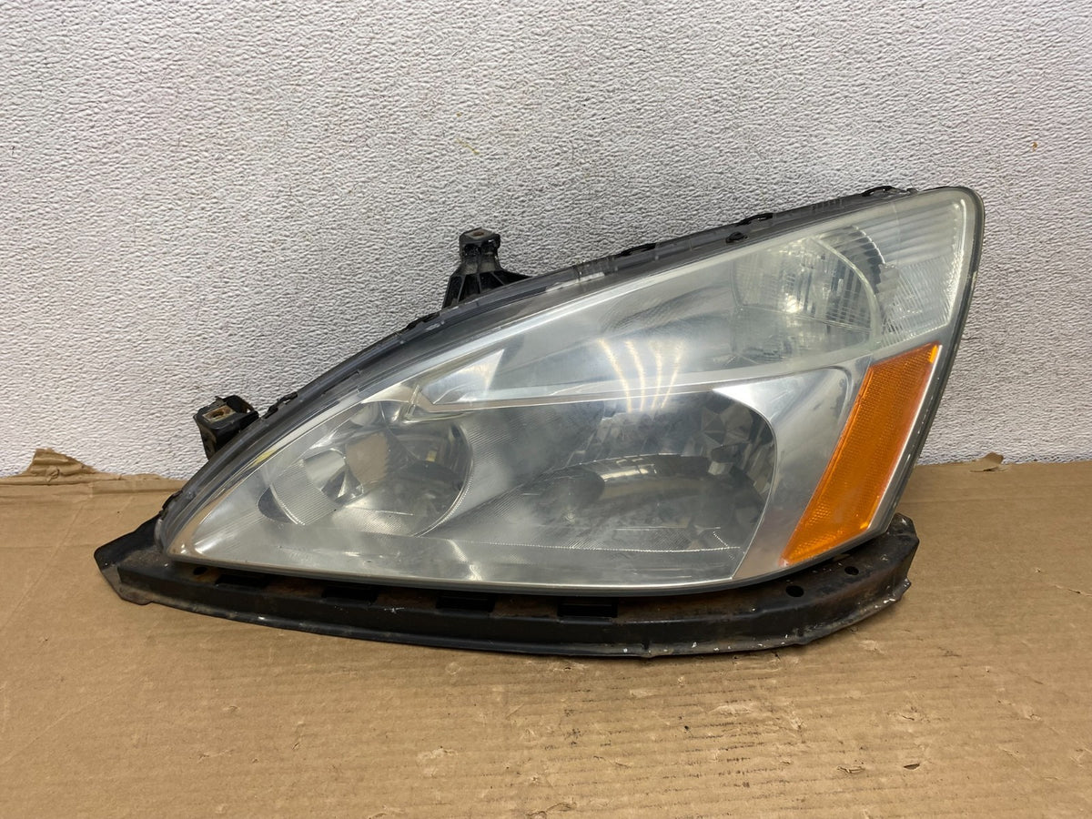 2003 - 2007 Honda Accord Left Driver LH Halogen Headlight AG9246 DW0