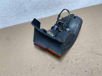 2002 2003 2004 Honda Odyssey Left Driver LH Side Tail Light AE9558 LK4