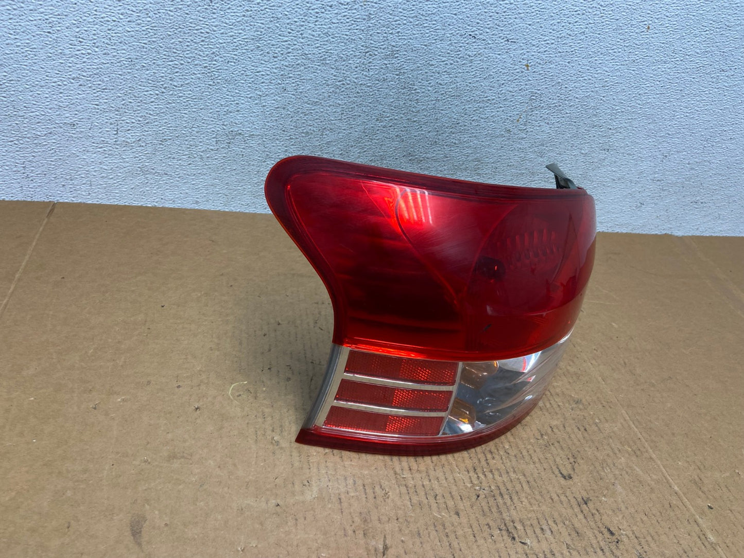 2007 to 2012 Toyota Yaris Hatchback Left Driver LH Side Tail Light AD9298 LK2