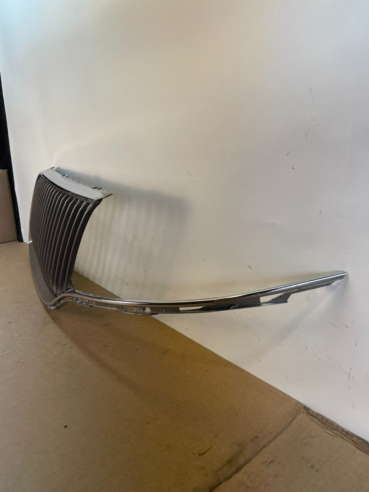2013 to 2016 Lincoln MKT Left Driver LH Side Front Grill Grille ah6385 DG1