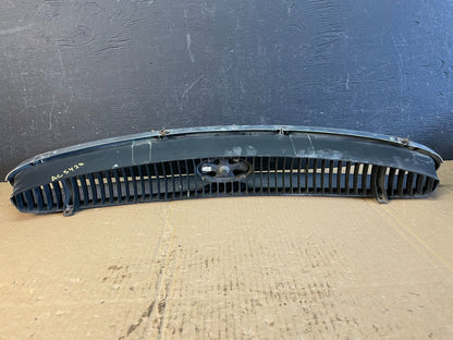 1995 to 1999 Buick Riviera Front Grill With Mounting Brackets Grill Ac54283