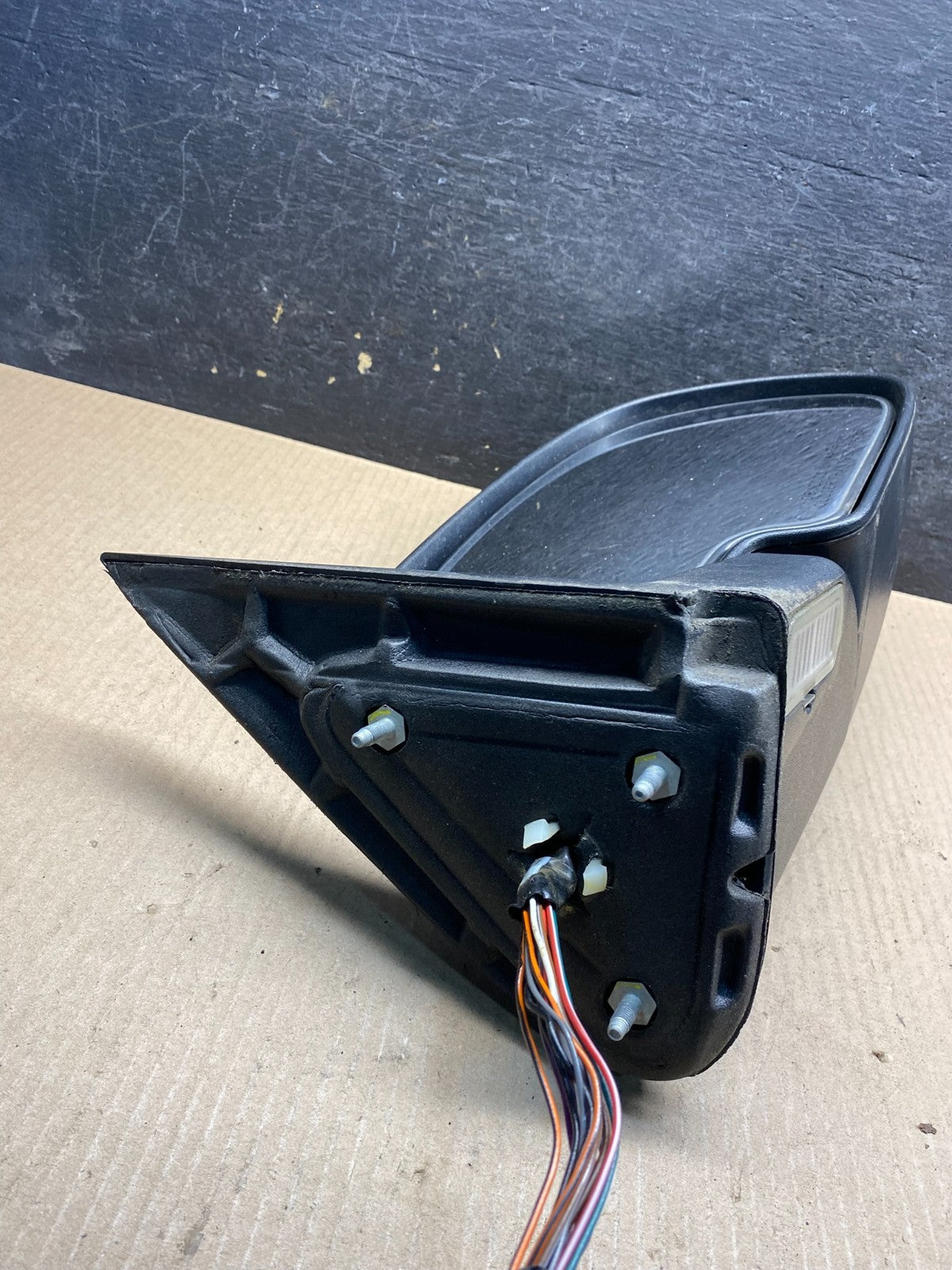 2003-2006 Chevrolet Tahoe Right Passenger Turn Signal View Door Mirror AI5362 DW4