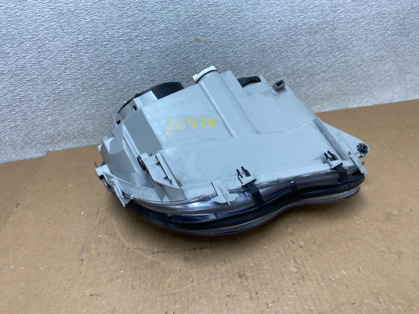 2001-2004 Mercedes-Benz C Class SEDAN Halogen Left Headlight Oem Z6878 DW6