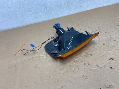 1999-2000 Land Rover Discovery Front Right Passenger Turn Signal Light AD4115 DG4