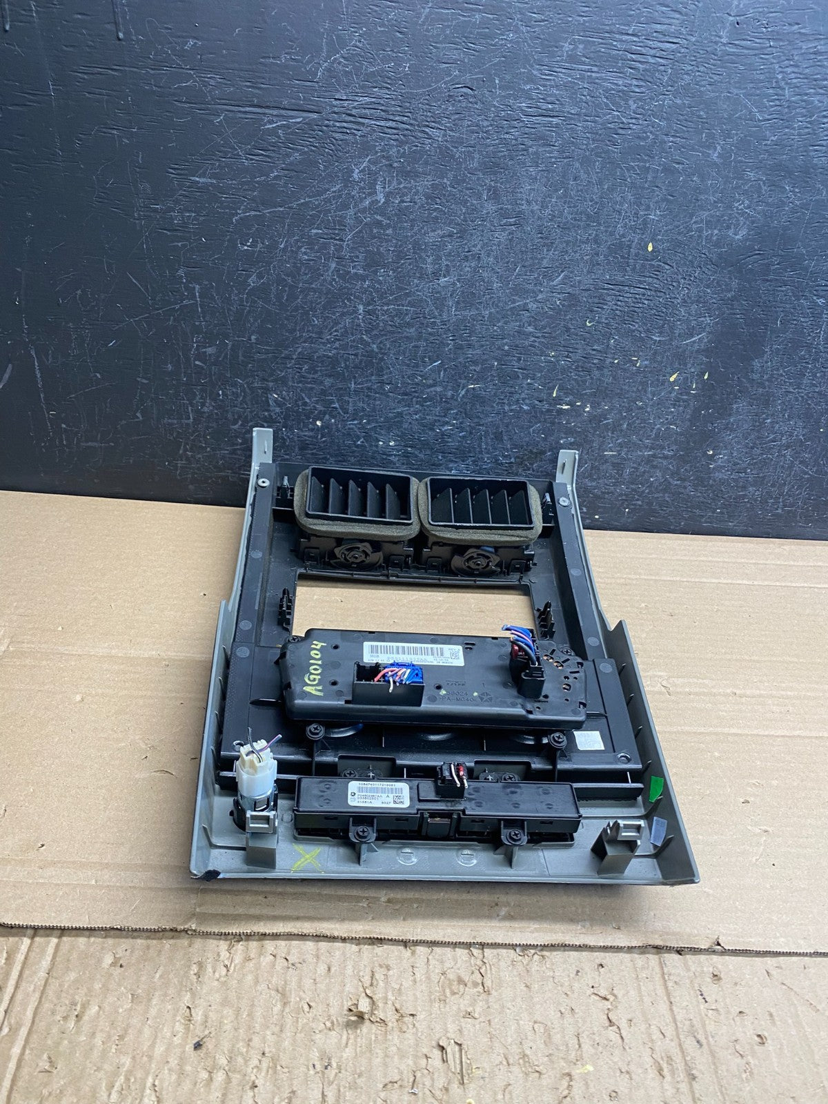 2008 to 2012 Jeep Liberty Dash Climate Temperature Control Radio Bezel AG0104 DG4