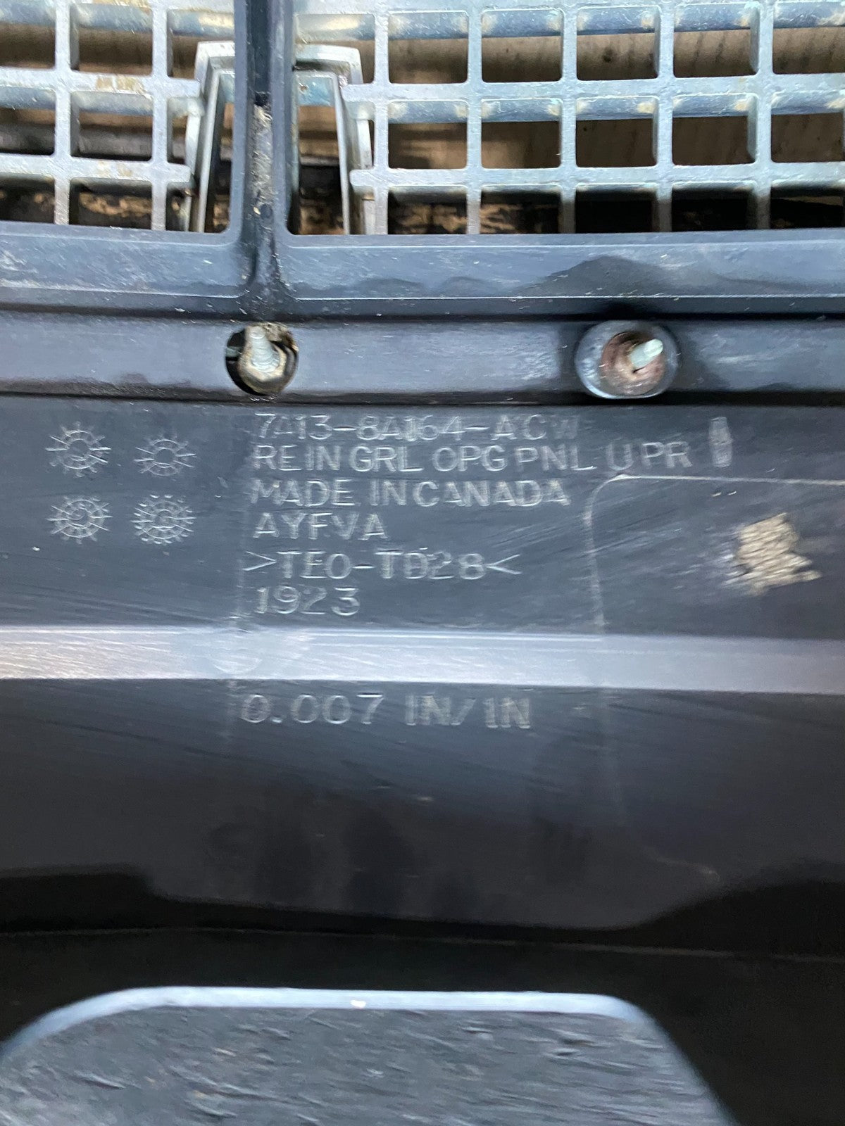 2007 to 2010 Lincoln Mkx Front Upper Grill Grille OEM v4296 DG6
