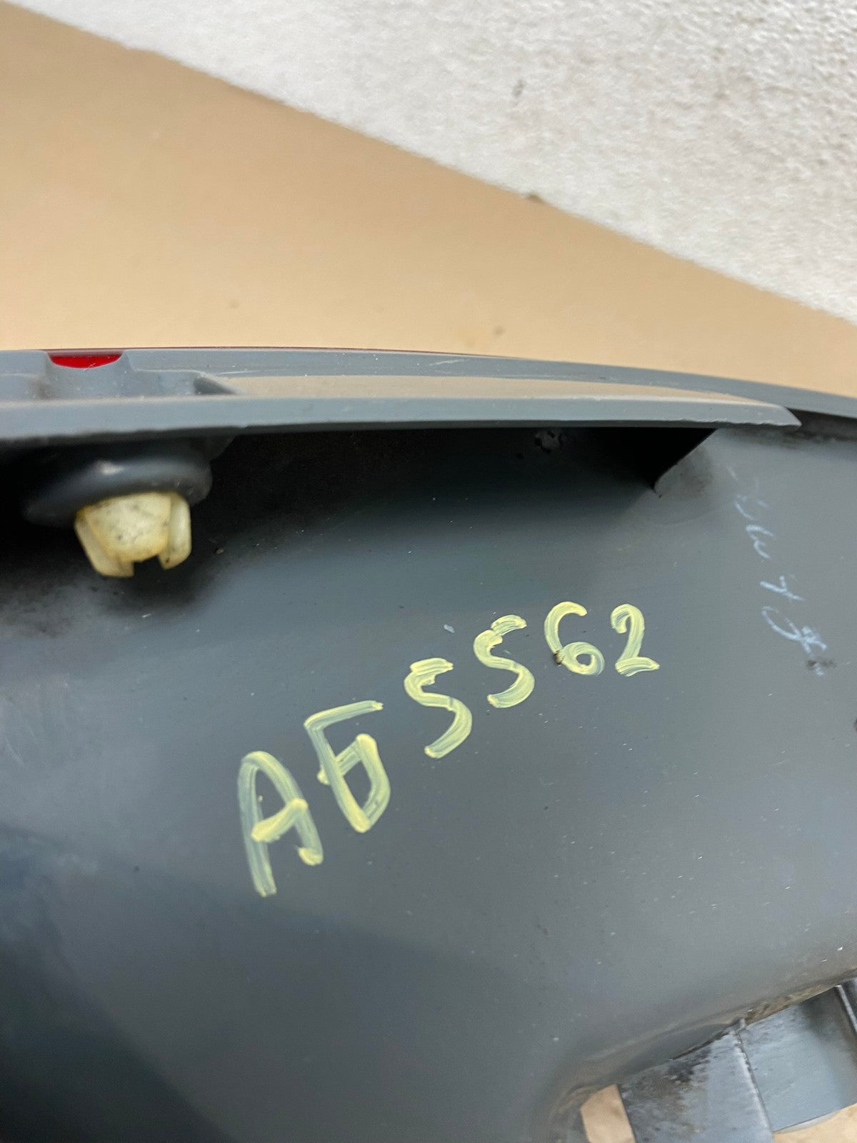 2006 2007 Nissan Murano Left Driver LH Side Tail Light AG5562 LK7