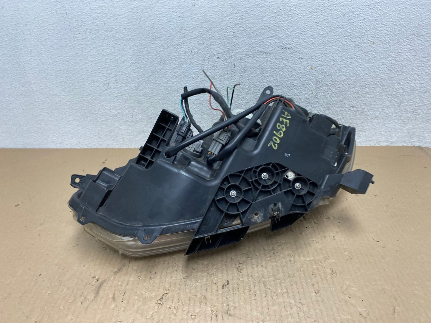 2014 2015 2016 Nissan Rogue Right Passenger RH Halogen Headlight AE8902 LK7