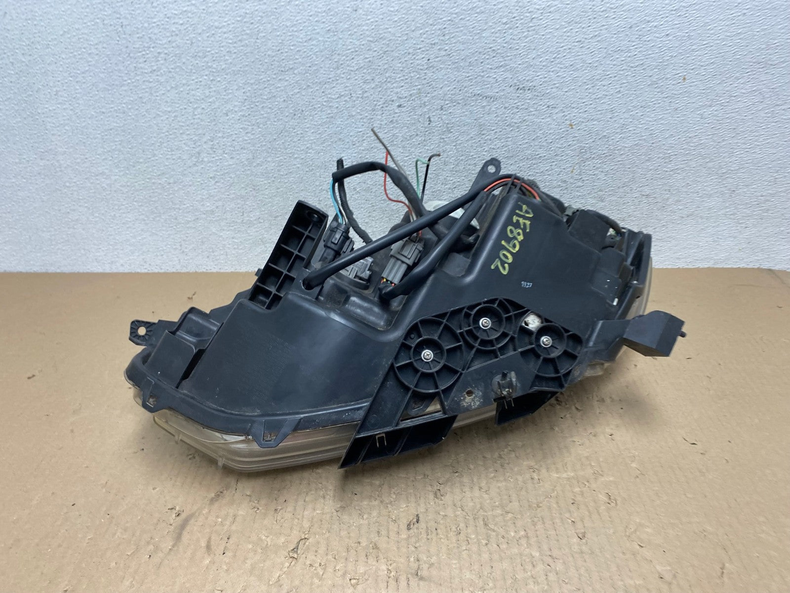 2014 2015 2016 Nissan Rogue Right Passenger RH Halogen Headlight AE8902 LK7