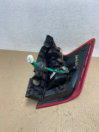 2014 - 2019 Nissan Versa Note Hatchback Left Driver LH Tail Light AE9799 LK5