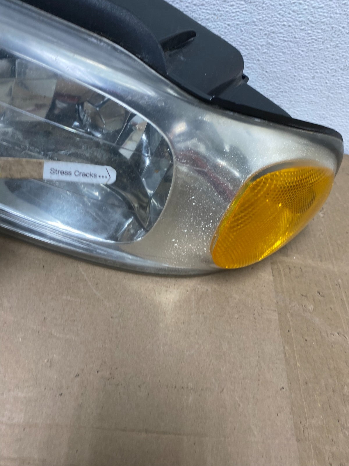 1998 to 2002 Lincoln Navigator Left+Right Halogen Headlights AF4748 DW6