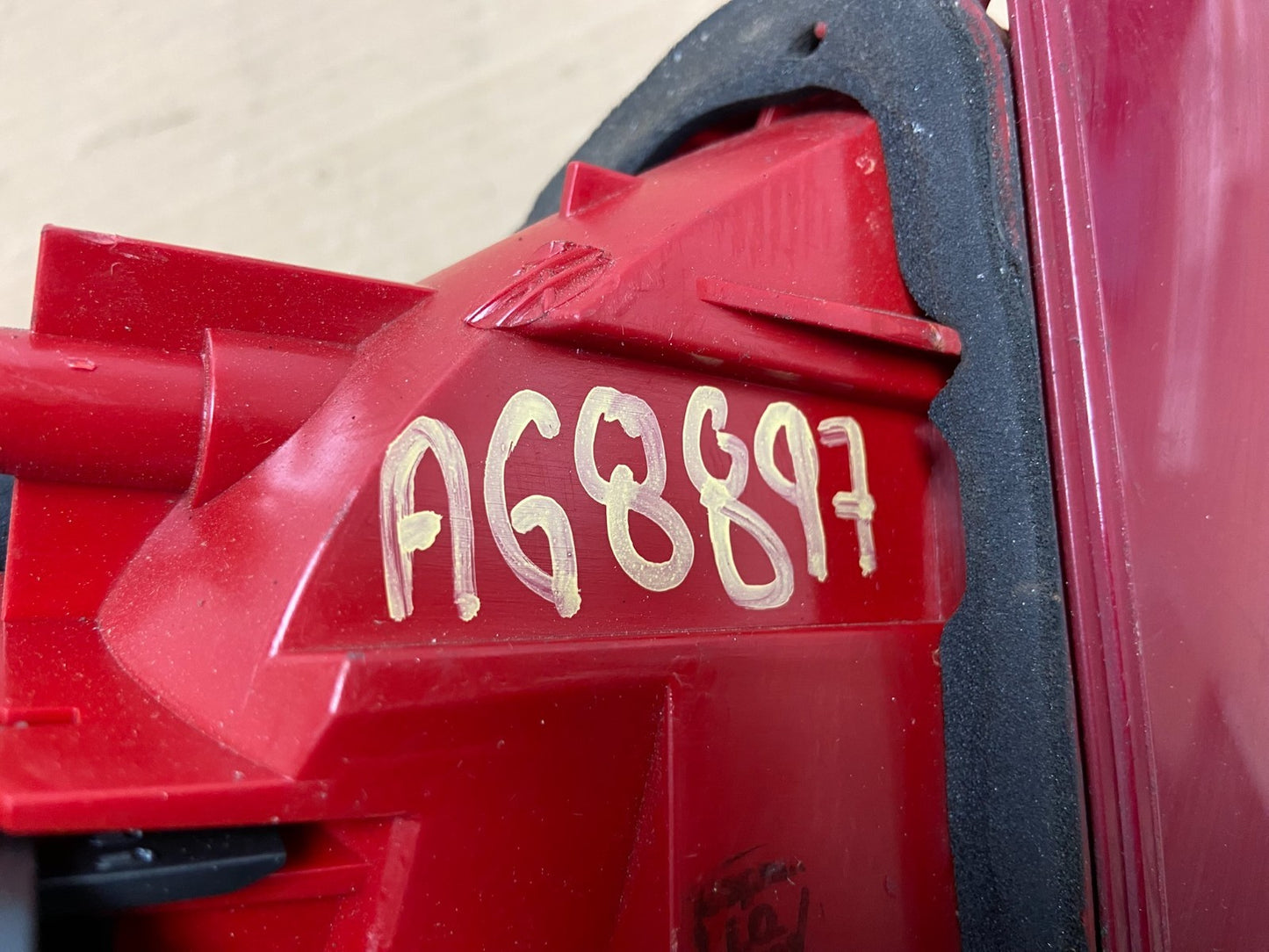 2009 - 2012 Audi A4 Sedan Right Passenger Side Inner LED Tail Light AG8897 DW5