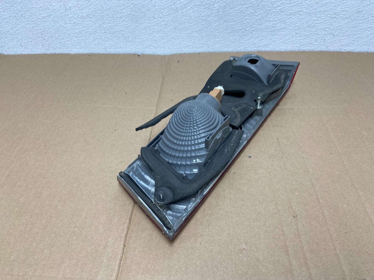 2000-2001 Toyota Camry Tail Light Left Driver LH Side Inner AB8013 DW4