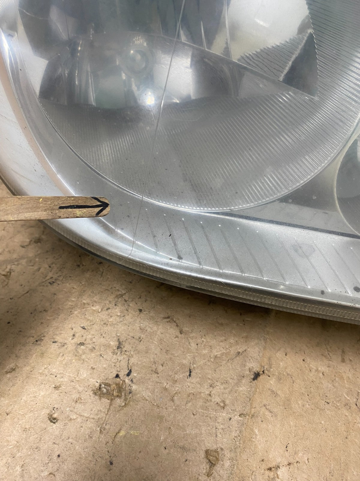 2007 to 2013 Mercedes Sprinter Headlight Right Passenger Halogen AD0620 DW5