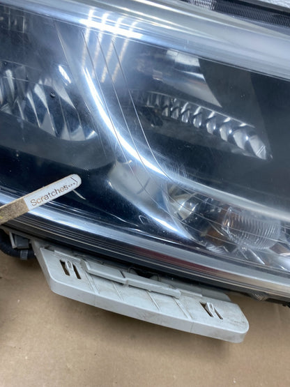 2013 to 2016 Nissan Pathfinder Right Passenger RH Side Headlight AG3317 DW3