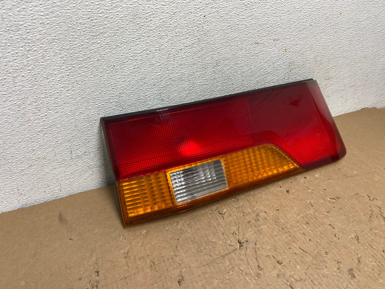 2002 2003 2004 Honda Odyssey Left Driver LH Side Tail Light Inner AD8193 LK2