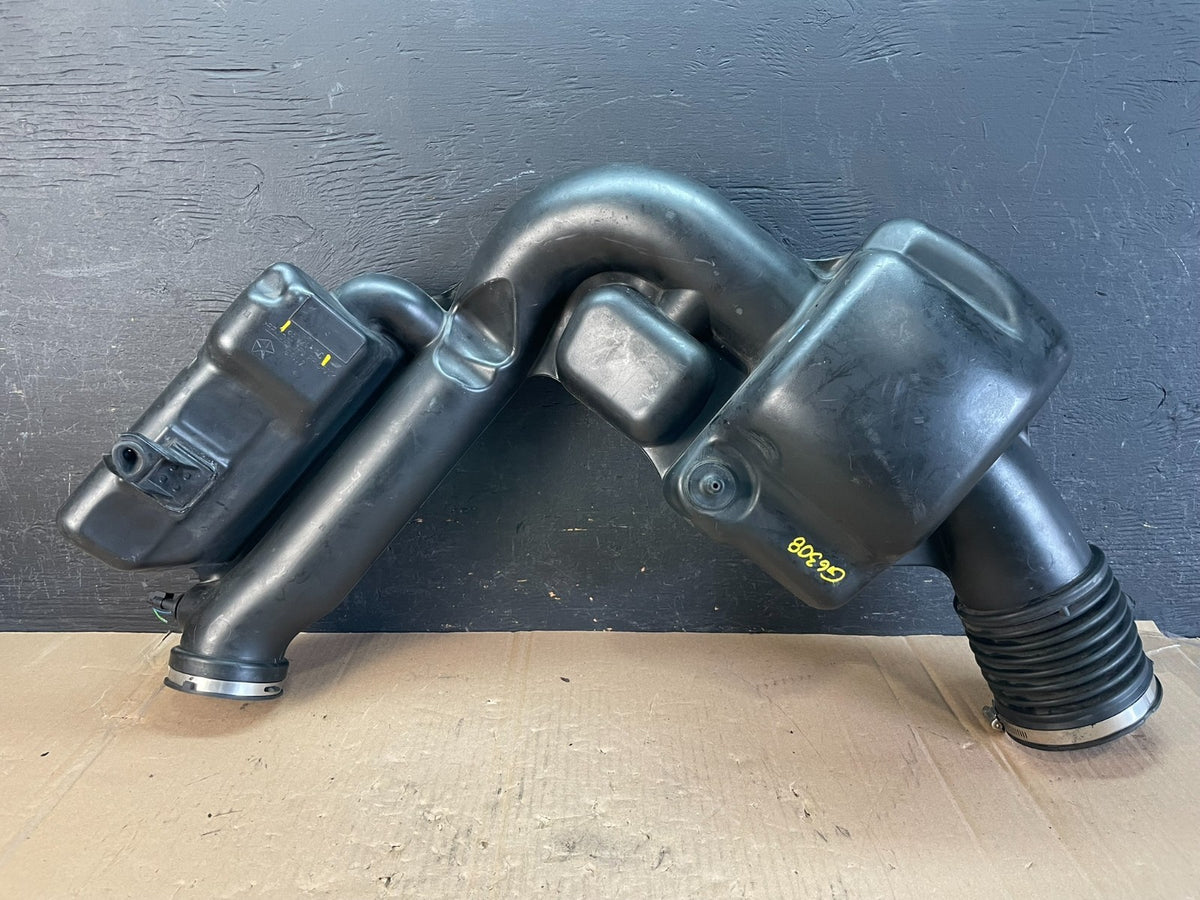 2011 - 2013 Dodge Durango 3.6L Resonator Air Intake Tube AD8280 DG4