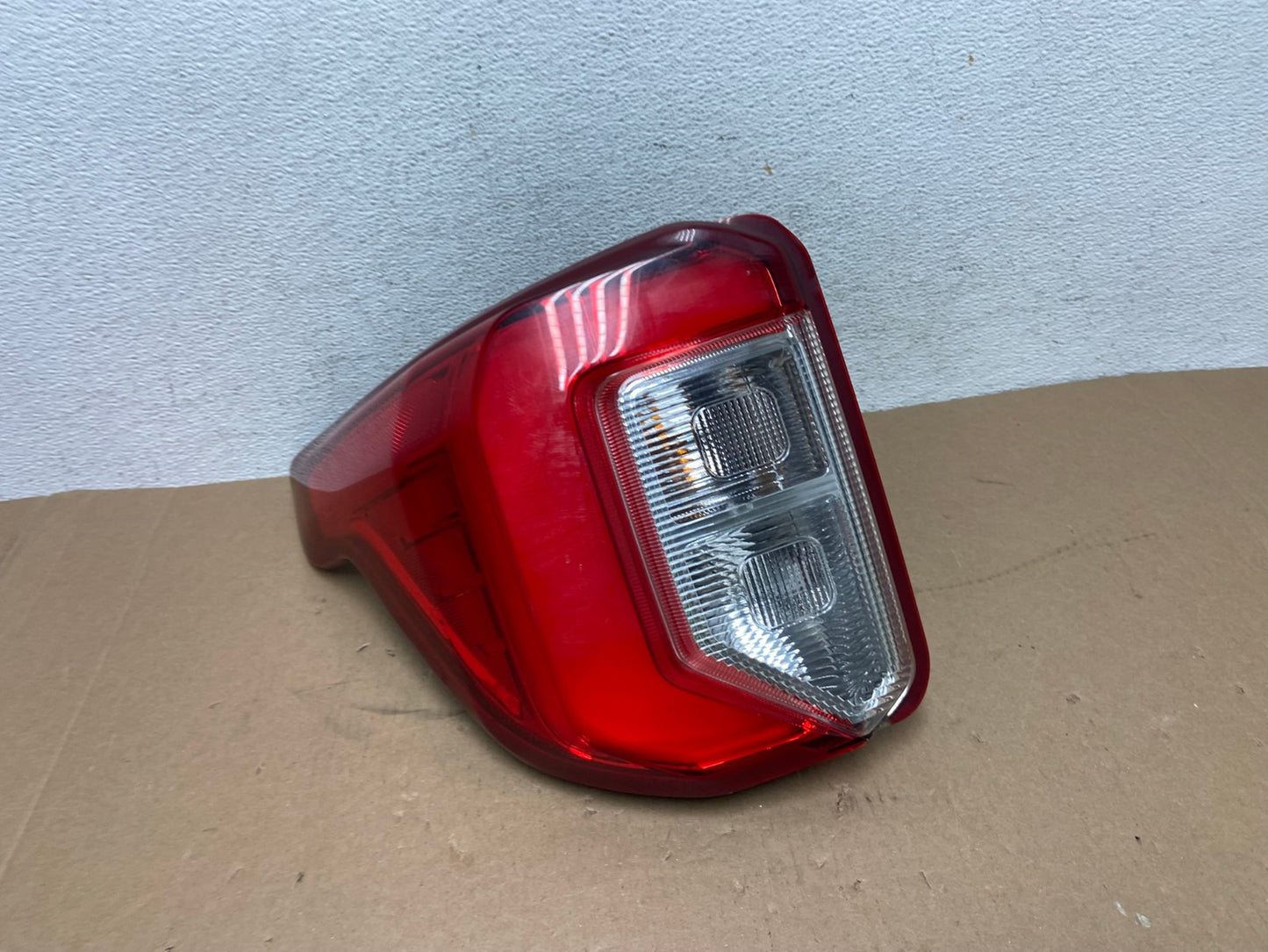 2020 2021 2022 2023 Ford Explorer Left Driver Lh Side Tail light AD6436 LK0