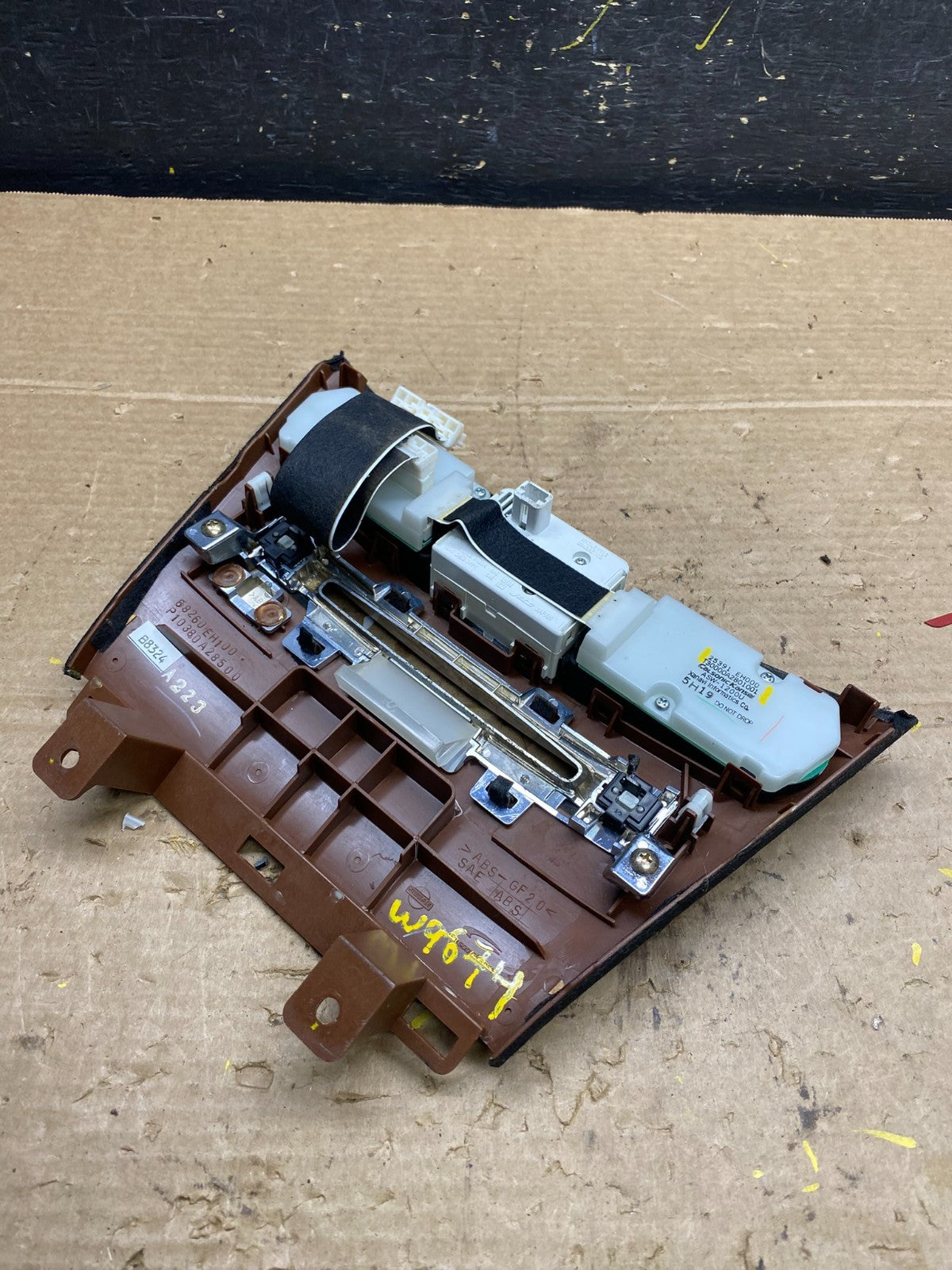 2006 to 2007 Infiniti M35 M45 Radio Audio Control Panel W9674 DG5