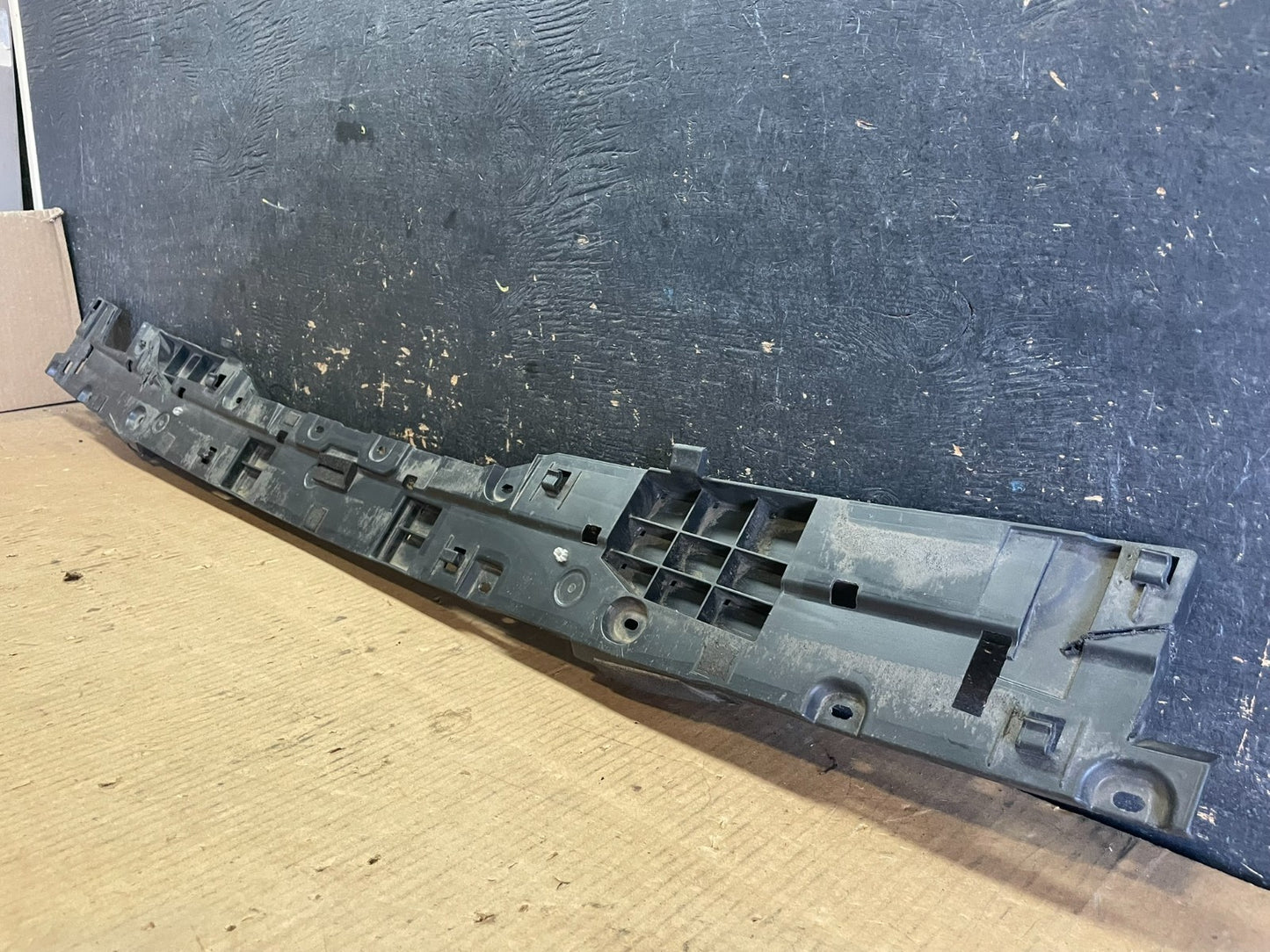 2008 to 2011 Lexus LX570 Land Cruiser Rear Bumper Impact Absorber AA59891