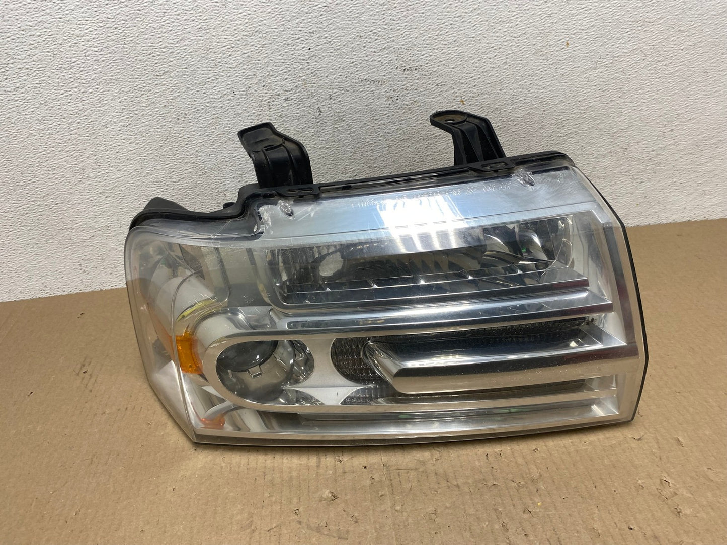 2007-2014 Lincoln Navigator Right Passenger RH Xenon HID Headlight AE9614 LK0