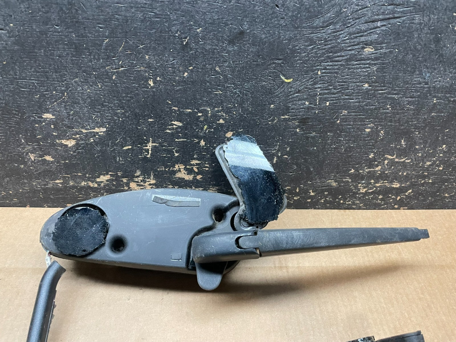 2011-2013 Jeep Grand Cherokee Tailgate Back Door Rear Wiper Motor Wiper AA8991 D1