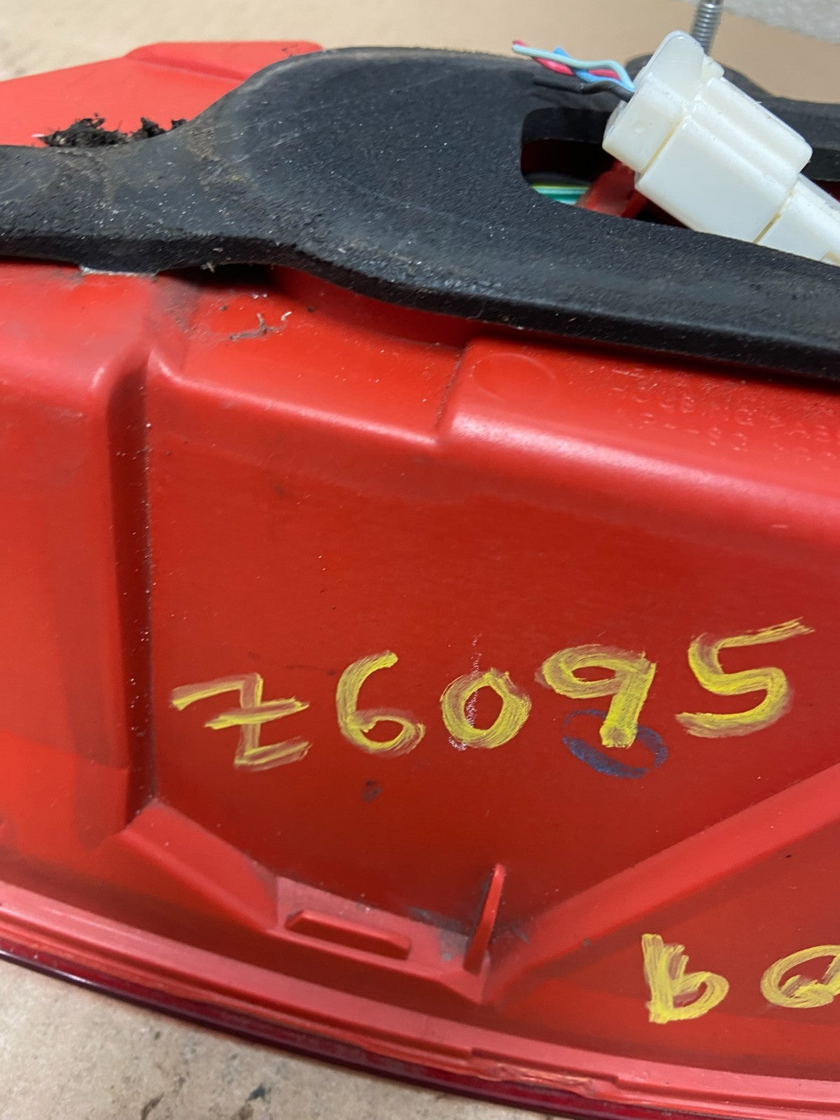 2007 to 2013 Infiniti G35 G37 Sedan Left Driver LH Side Tail Light Oem Z6095 DW6