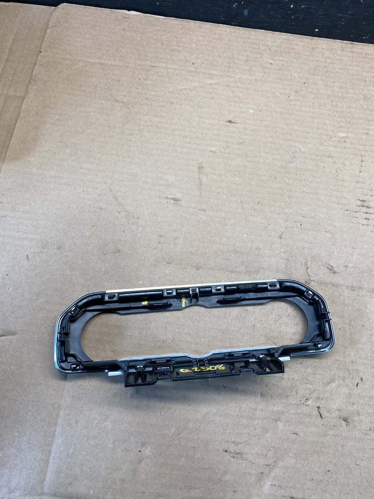 2010 to 2016 Land Rover Lr4 Center Console Shifter Floor Bezel q2508 DG5
