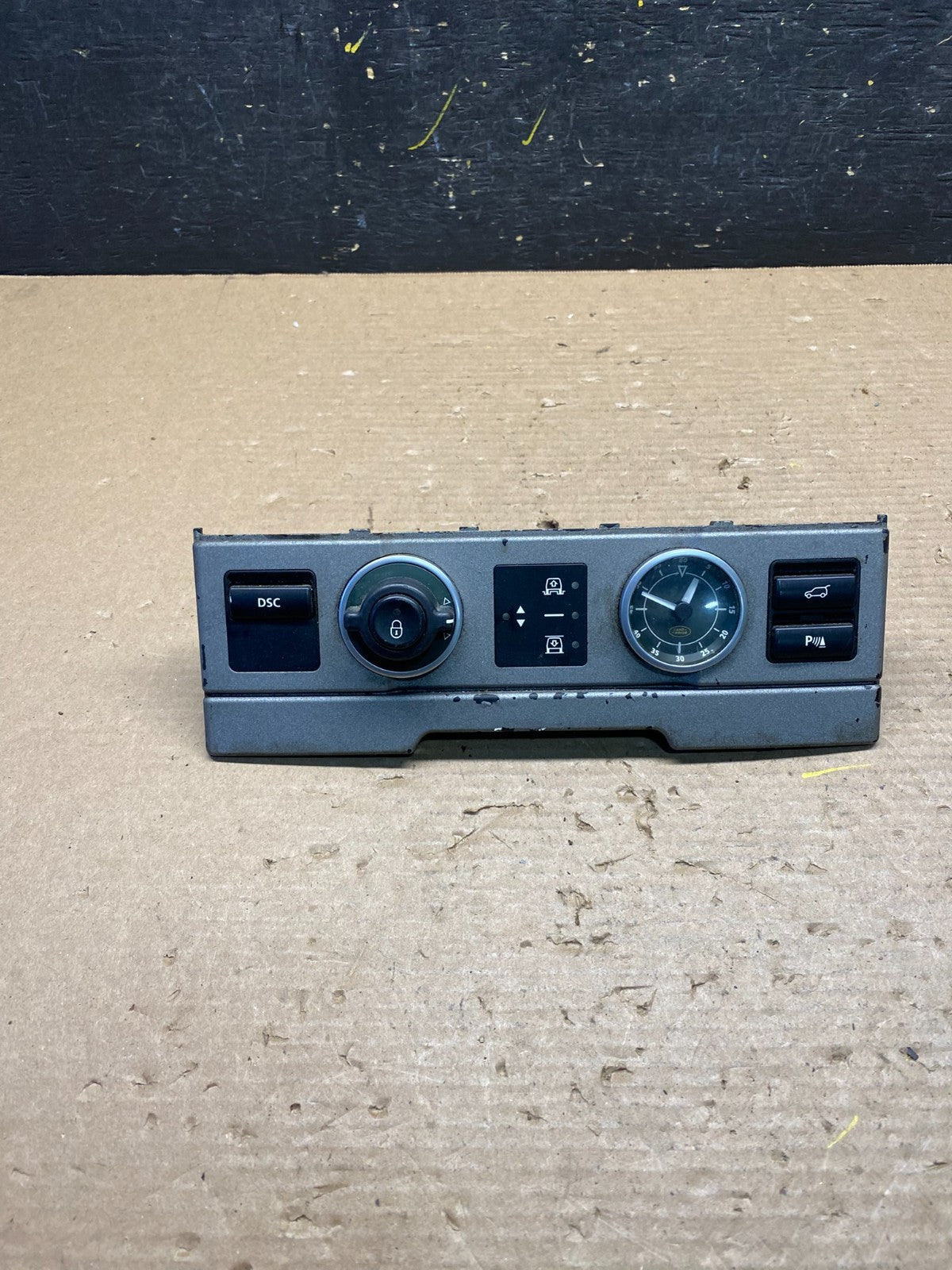 2002-2005 Range Rover L322 Center Clock Panel DSC Switch Control Power S6717 DG0
