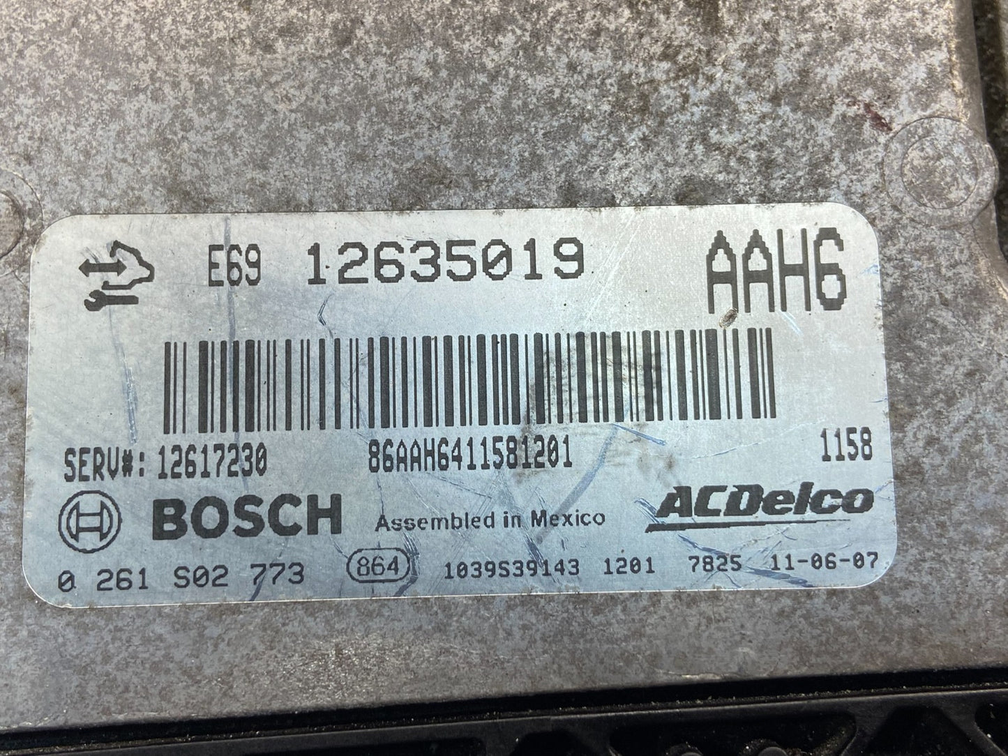 2010 2011 GMC Acadia Traverse Engine Control Module ECM ECU 12635019 AE2328 DW2